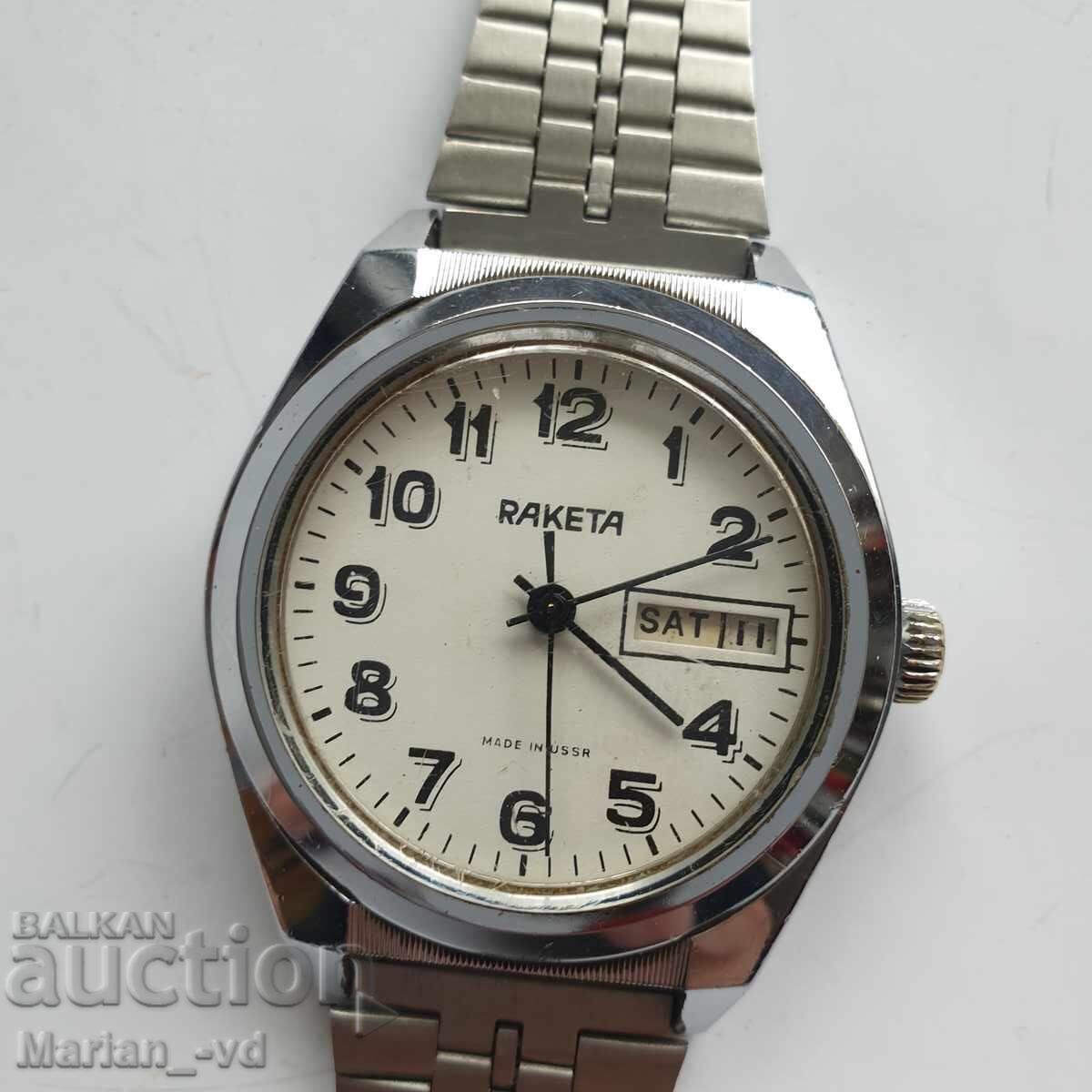 Ceas vechi retro mecanic cu rachetă Ceas vechi retro mecanic cu rachetă