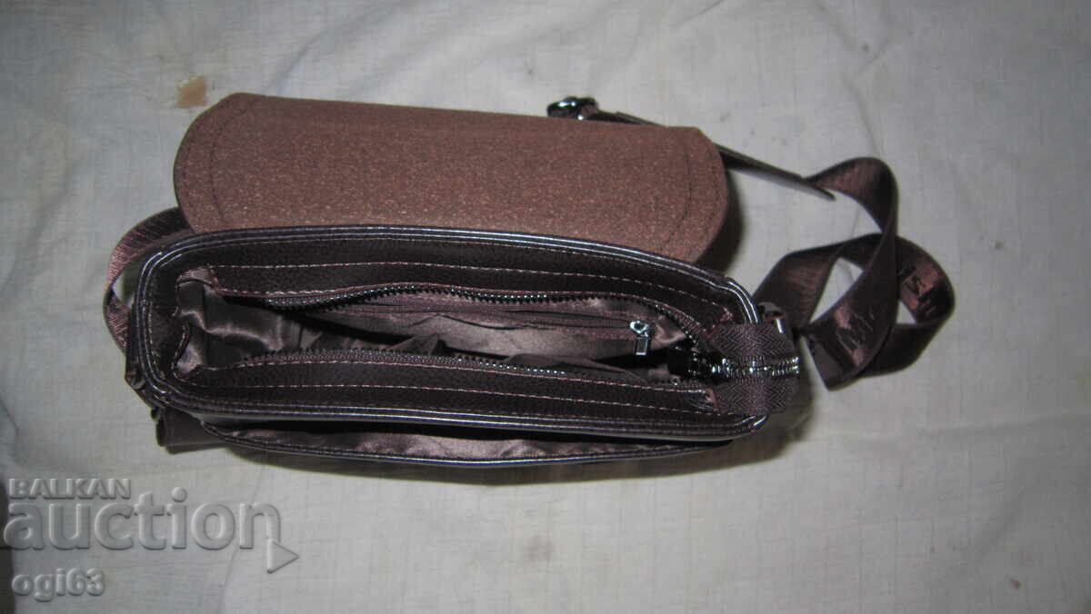 Auction Men's bag 11 Auction Men's bag 11