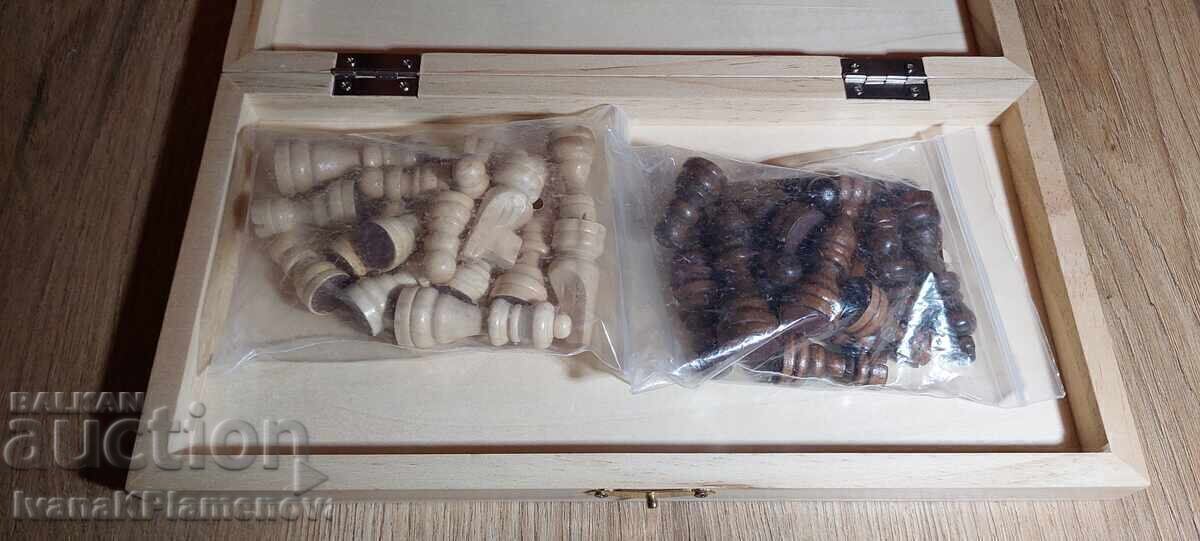 Piese noi de sah din lemn Germania 29cm 29cm - 5 Piese noi de sah din lemn Germania 29cm 29cm - 5