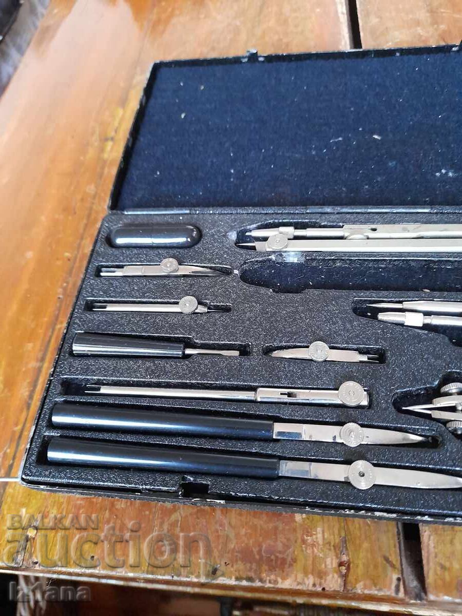 Delivery of Old Spectrum calipers Delivery of Old Spectrum calipers