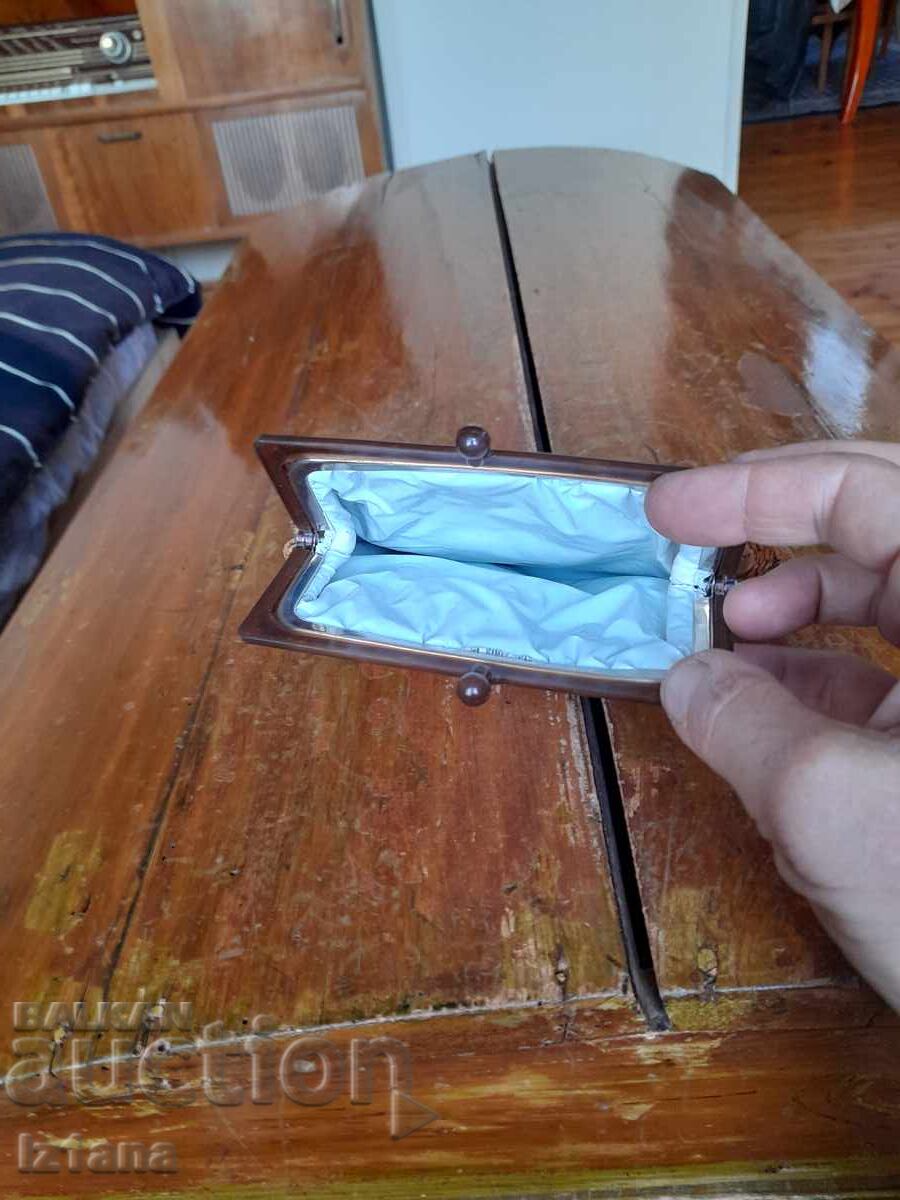 Old lady's purse - 5 Old lady's purse - 5