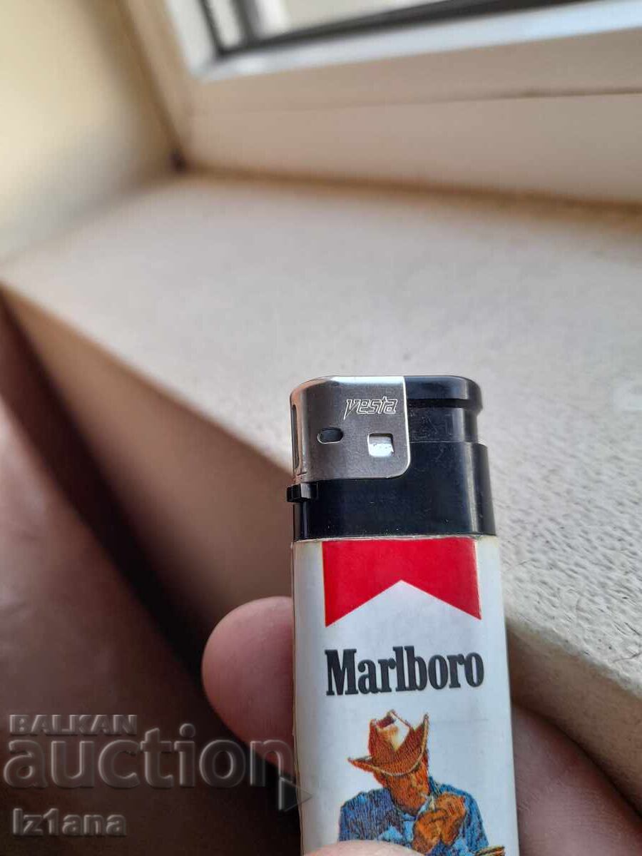 An old Marlboro lighter - 6