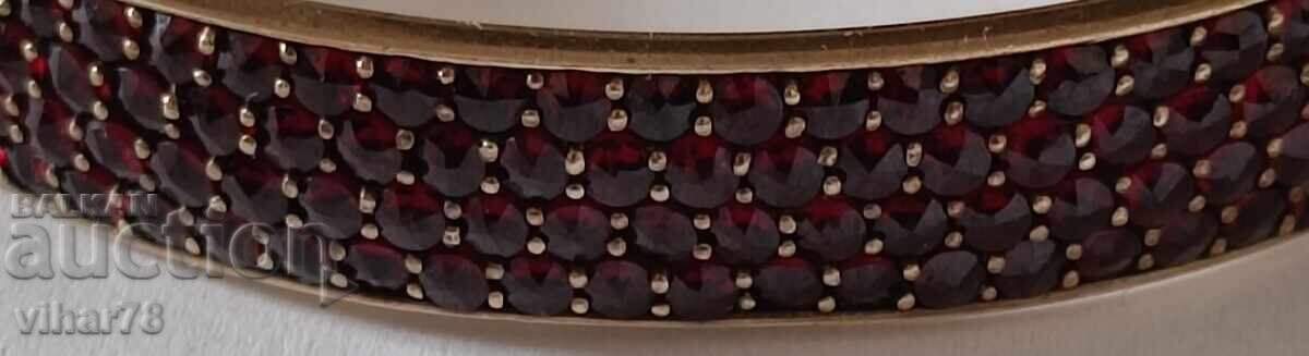 Delivery of Gold-plated silver bracelet with Bohemian garnets Delivery of Gold-plated silver bracelet with Bohemian garnets