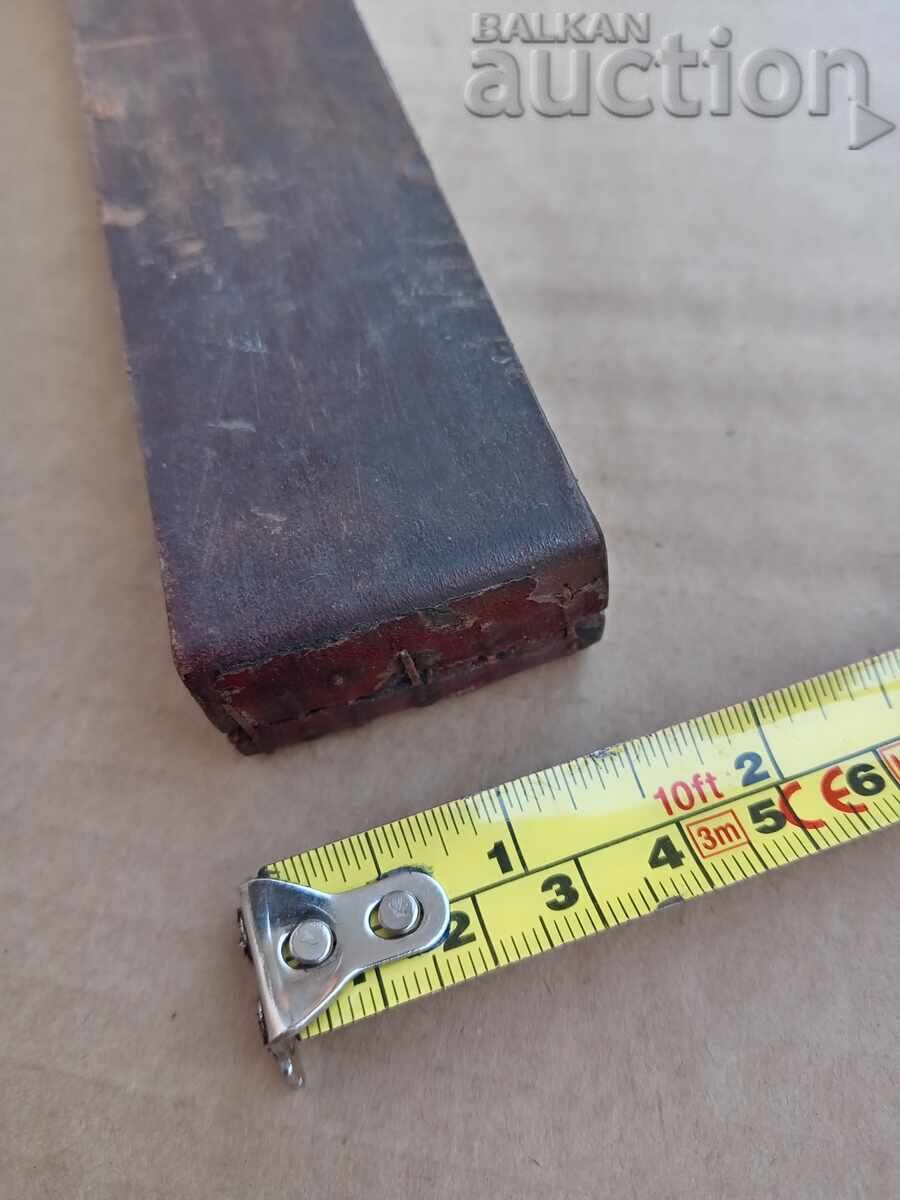 Αντίκα ξύστρα κουρέα, ζώνη, ξυράφι, δεκαετία του 1930 - 7