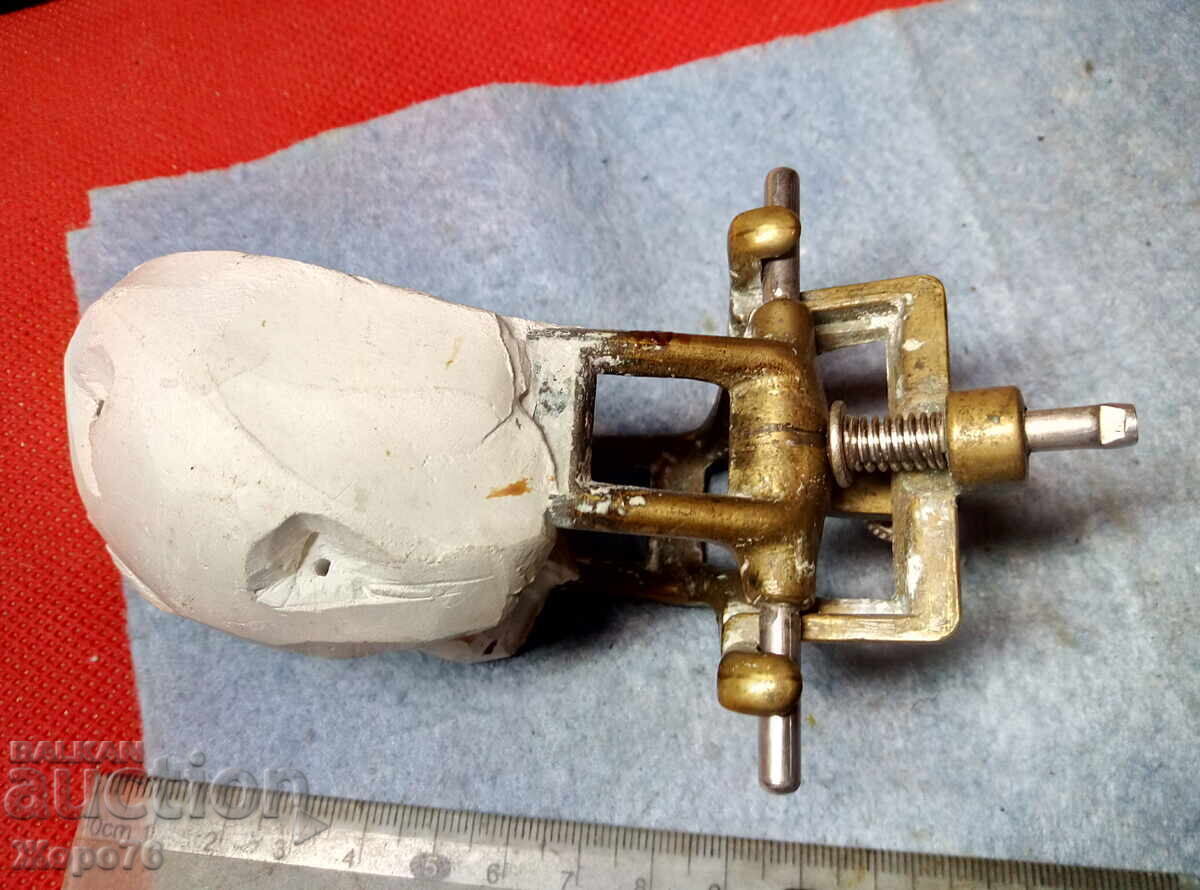 Old DENTAL BRASS OCCLUDATOR ARTICULATOR with SCREW - 7 Old DENTAL BRASS OCCLUDATOR ARTICULATOR with SCREW - 7