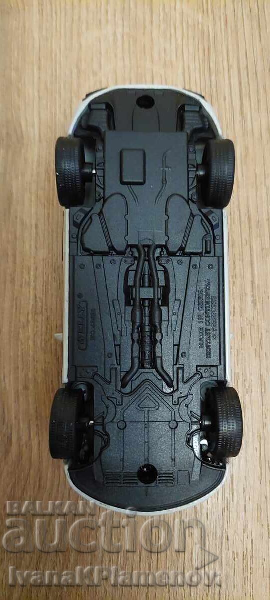 A metal cart with a mechanism for collectors - 6