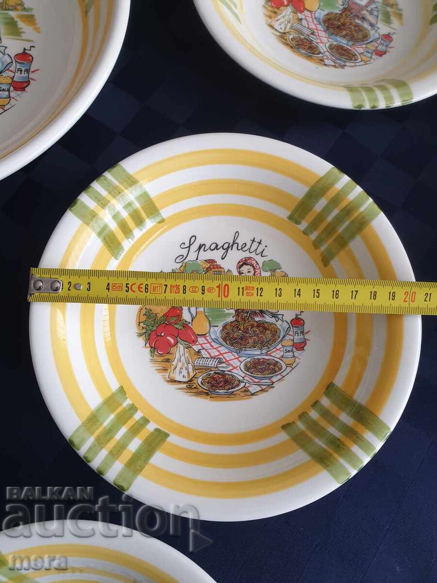 Delivery of Italian spaghetti service Delivery of Italian spaghetti service