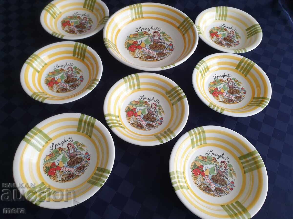 Italian spaghetti service Italian spaghetti service