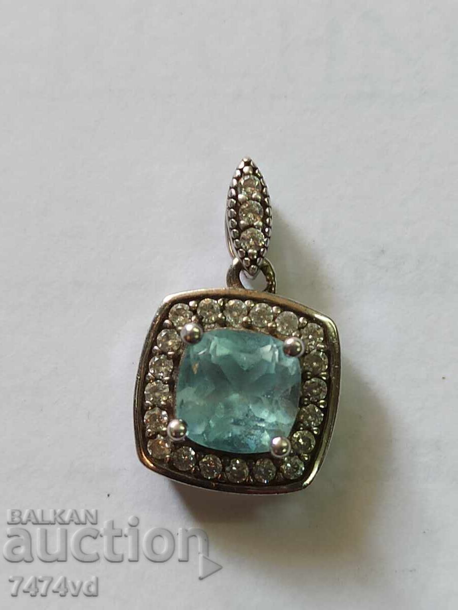 MEDALION DE ARGINT CU TOPAZ ALBASTRU DE ÎNALTĂ CALITATE MEDALION DE ARGINT CU TOPAZ ALBASTRU DE ÎNALTĂ CALITATE