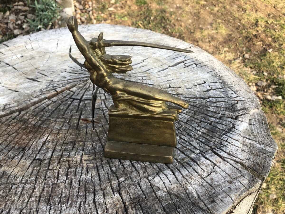 STATUETA PLASTIC BRONZ cu preț 50.00 BGN | € 25.56 STATUETA PLASTIC BRONZ cu preț 50.00 BGN | € 25.56