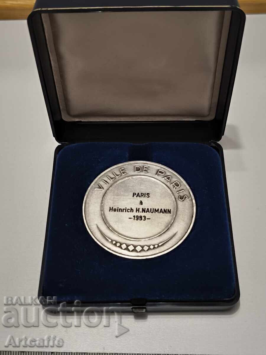 Auction France medal City of Paris Fluctuac Nec Mergitur by DELANNOY Auction France medal City of Paris Fluctuac Nec Mergitur by DELANNOY