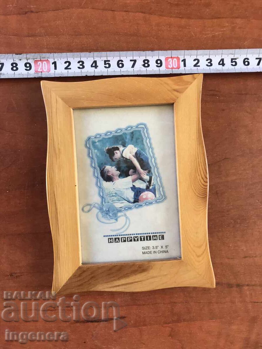 Delivery of PHOTO FRAME-WOOD GLASS Delivery of PHOTO FRAME-WOOD GLASS