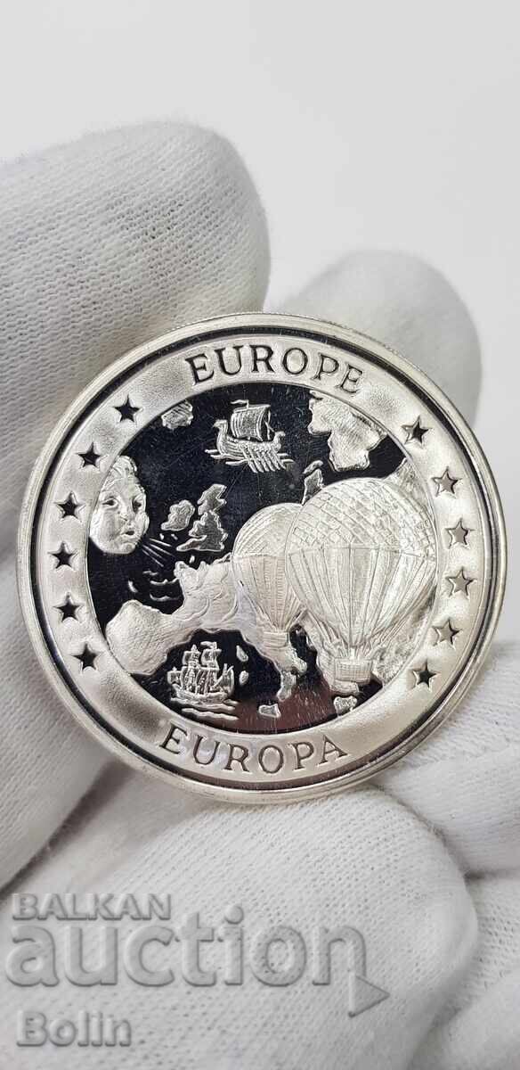 Delivery of Colored Silver Coin ECU, ECU - 1994 England