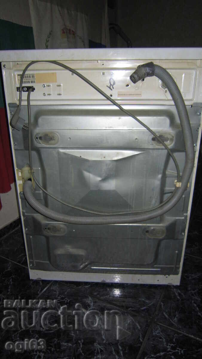 Livrarea Mașina de spălat "BAUKNECHT"