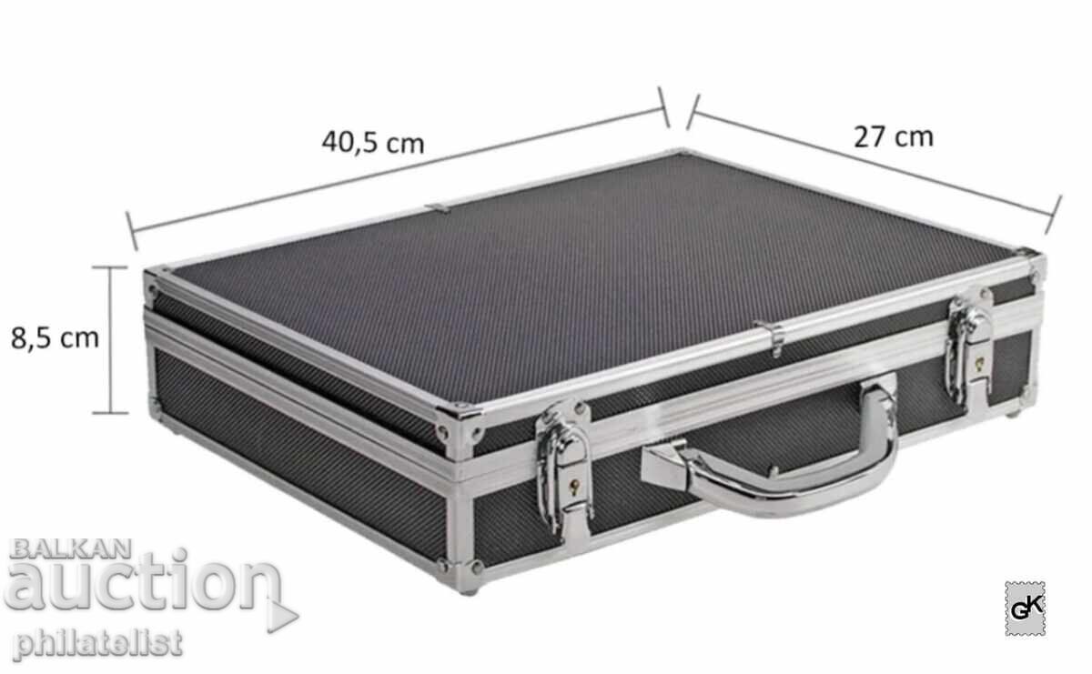 Livrarea SIGUR – Valistă mare din aluminiu cu 6 tăvi roșii pentru monede Livrarea SIGUR – Valistă mare din aluminiu cu 6 tăvi roșii pentru monede