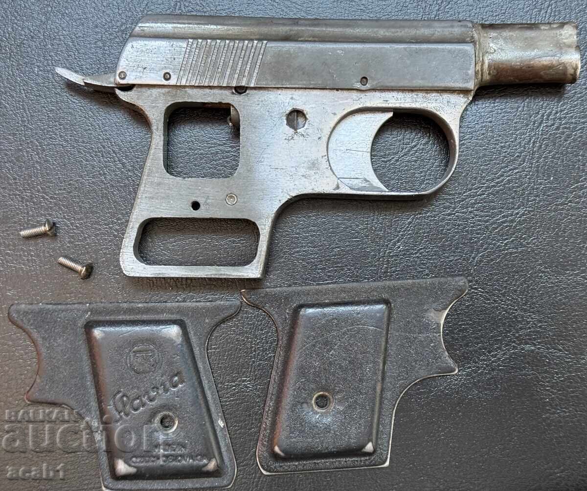 Auction  Starting Pistol “SLAVIA”