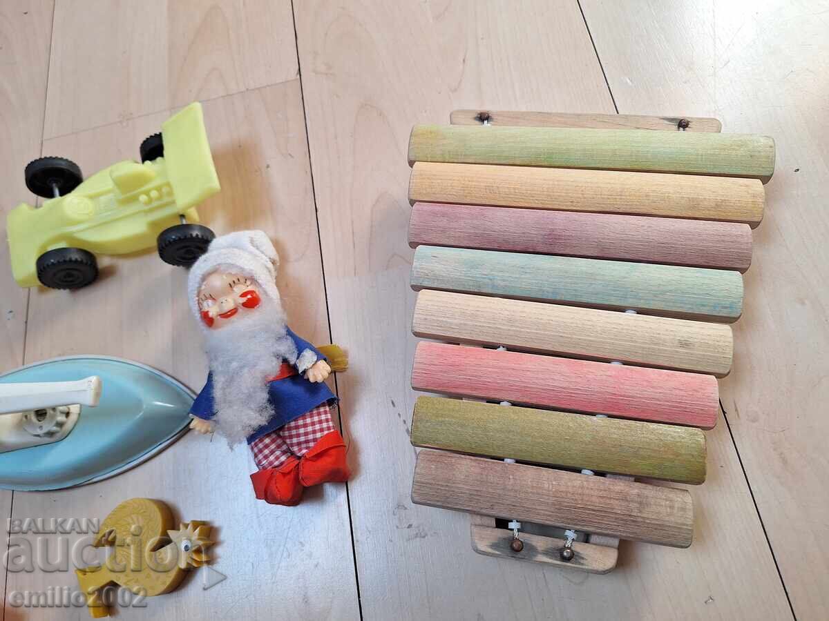 Kids toys with price 9.00 BGN | € 4.60 Kids toys with price 9.00 BGN | € 4.60