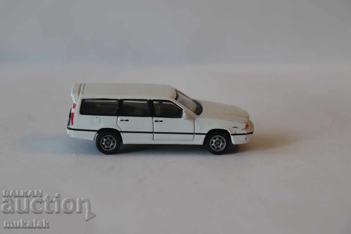 Auction 1:72 HONGWELL VOLVO 850 TOY CAR MODEL Auction 1:72 HONGWELL VOLVO 850 TOY CAR MODEL