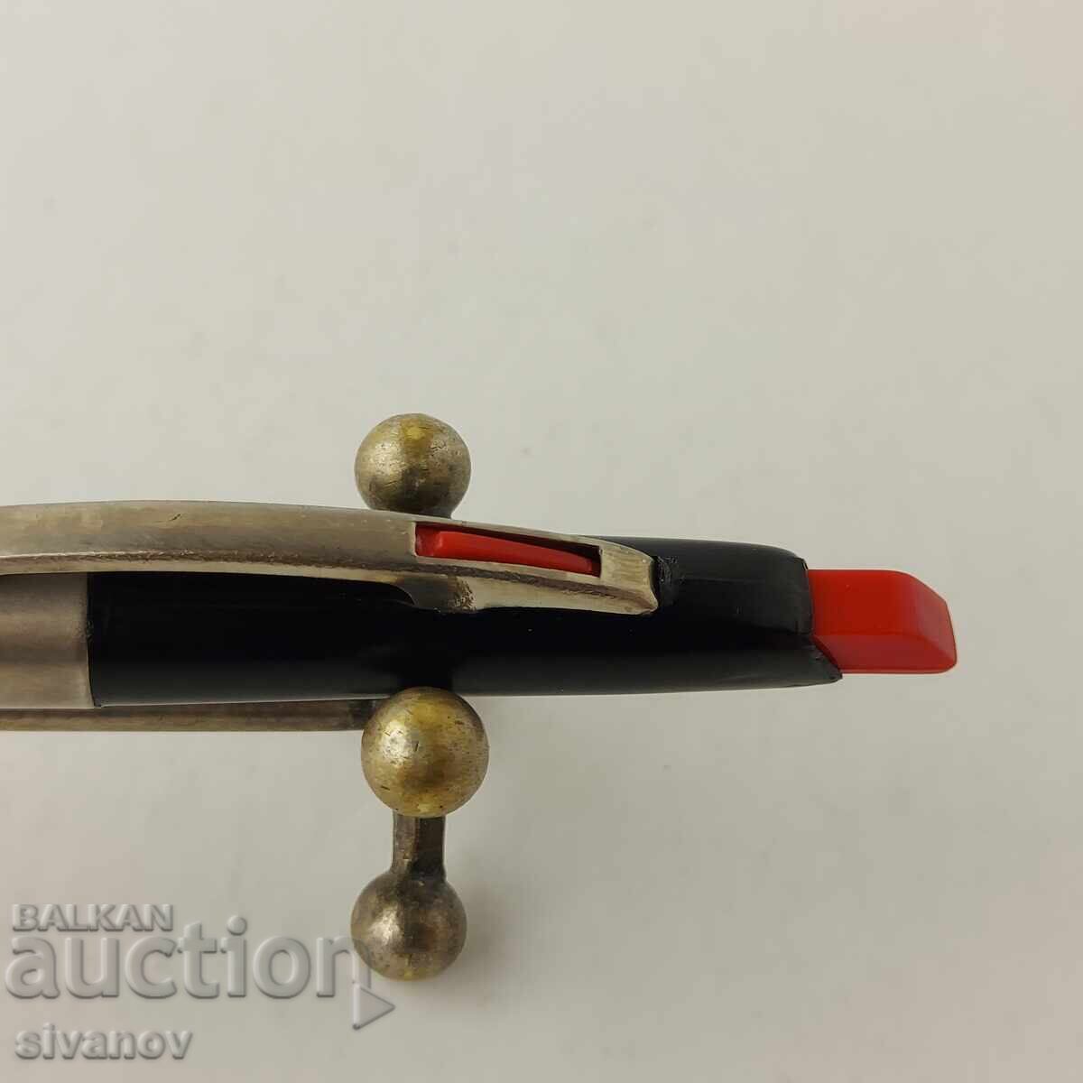 Auction  Interesting old pen #5792