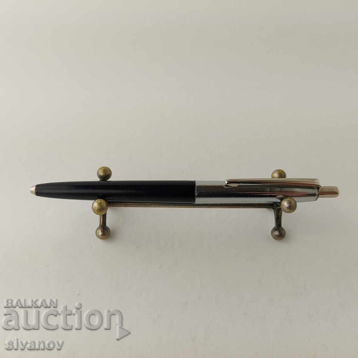 Interesting old pen #5793 Interesting old pen #5793