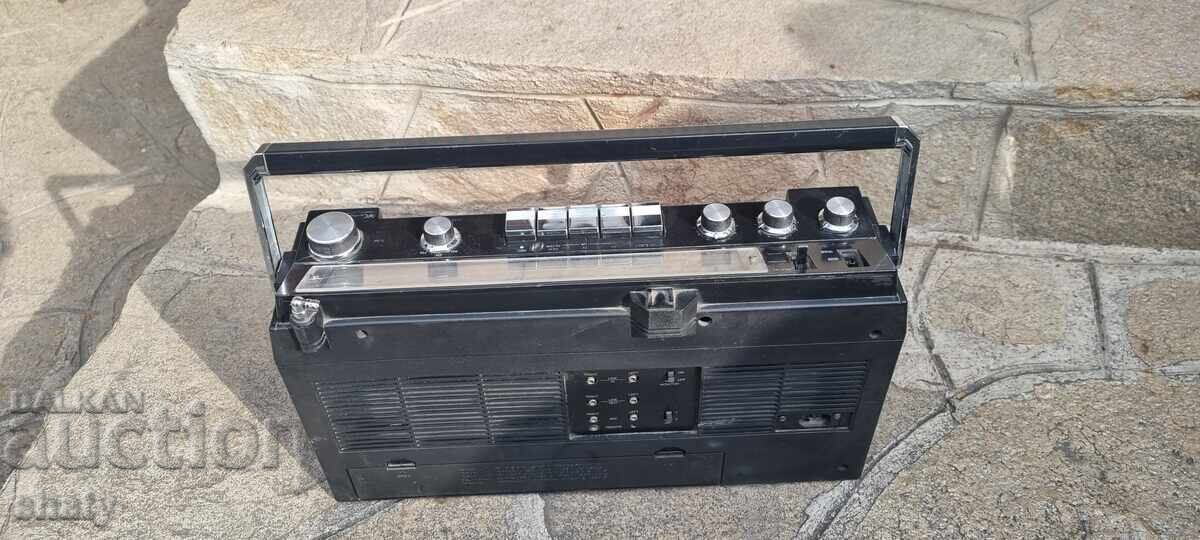 Old Phillips cassette player - 5 Old Phillips cassette player - 5