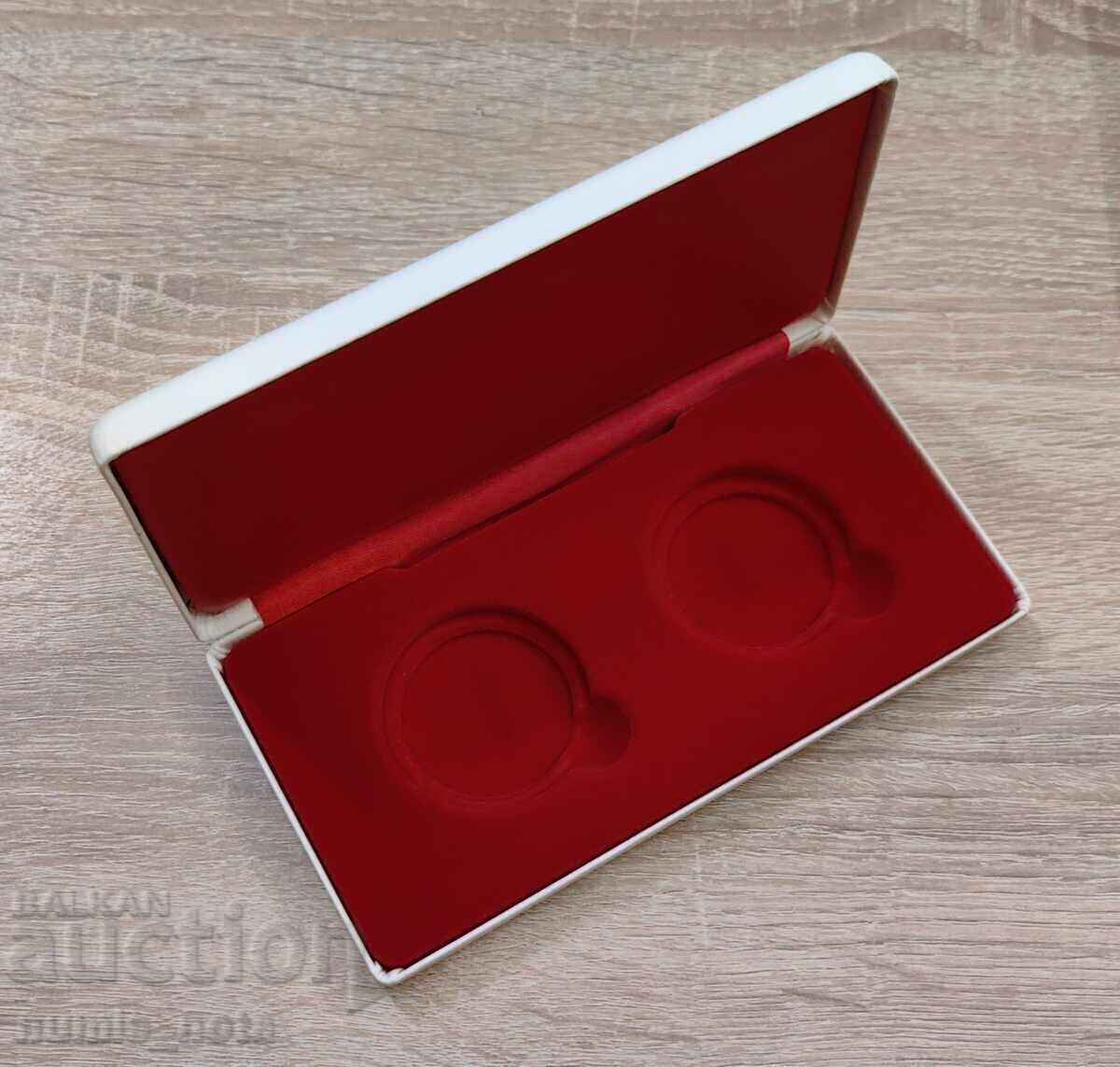 Cutie de lux pentru 2 monede BNB - Piele ecologica - alba