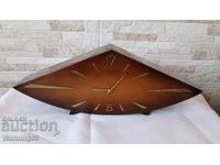 Стар настолен / каминен часовник - ВЕСНА - 1970г.