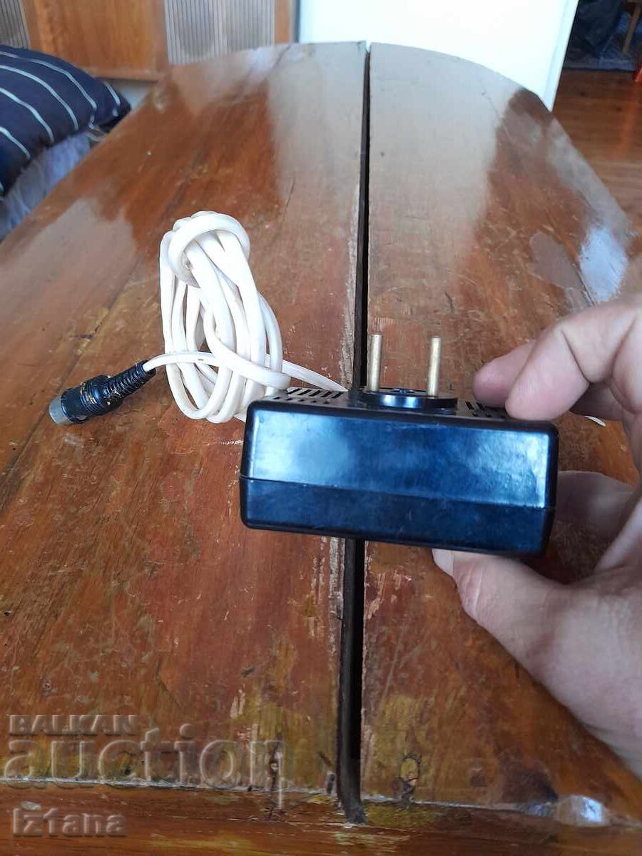 Старо захранване с цена 33.00 лв. | € 16.87