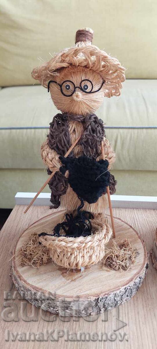 Figurines for connoisseurs, two pieces with price 36.00 BGN | € 18.41 Figurines for connoisseurs, two pieces with price 36.00 BGN | € 18.41