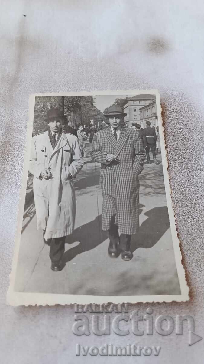 Photo Sofia Two men on Tsar Osvoboditel Boulevard Photo Sofia Two men on Tsar Osvoboditel Boulevard