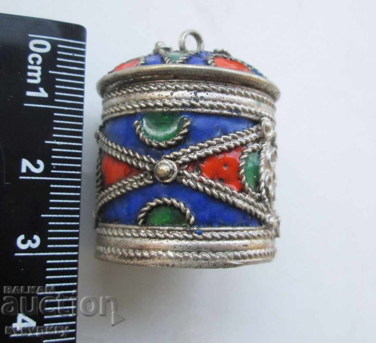 Old small box with cellular enamel with price 40.00 BGN | € 20.45 Old small box with cellular enamel with price 40.00 BGN | € 20.45