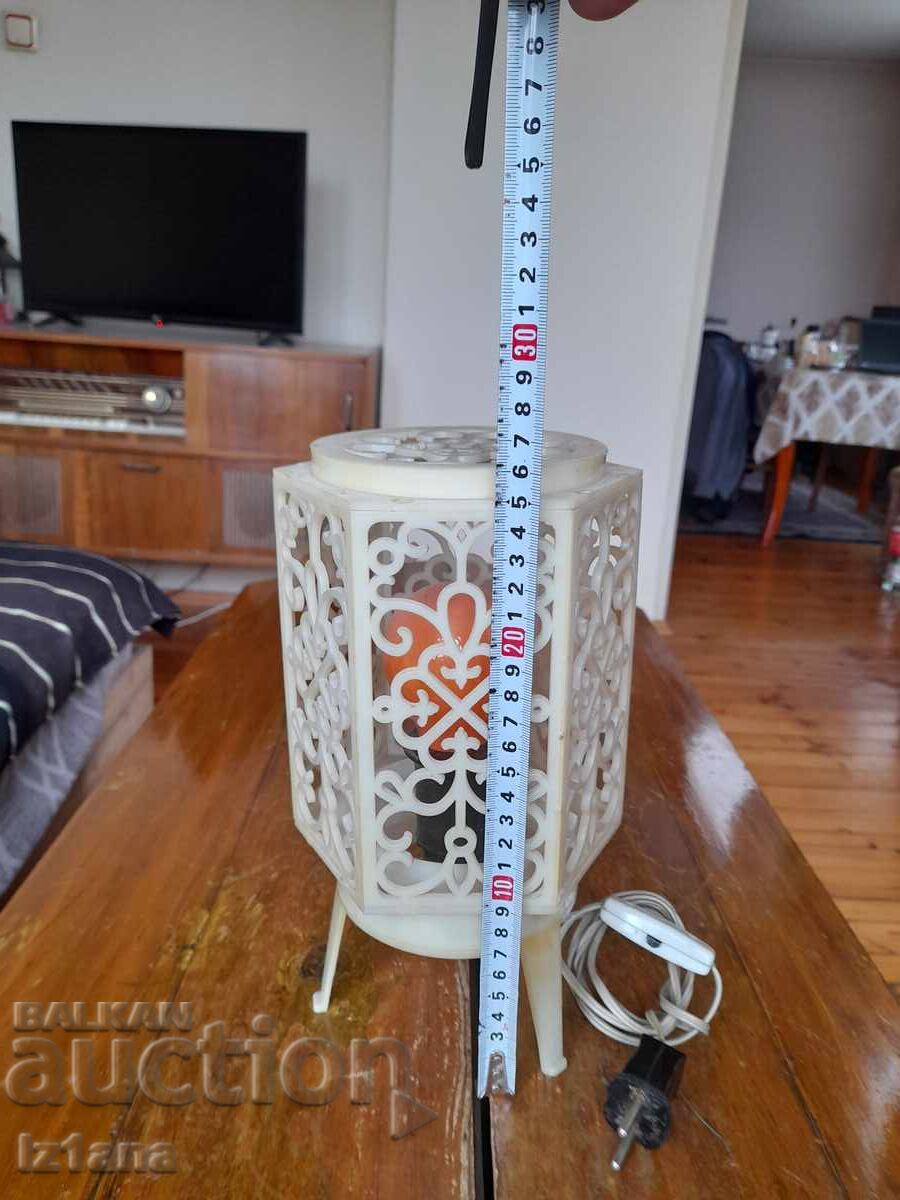 Auction Old decorative lamp Auction Old decorative lamp