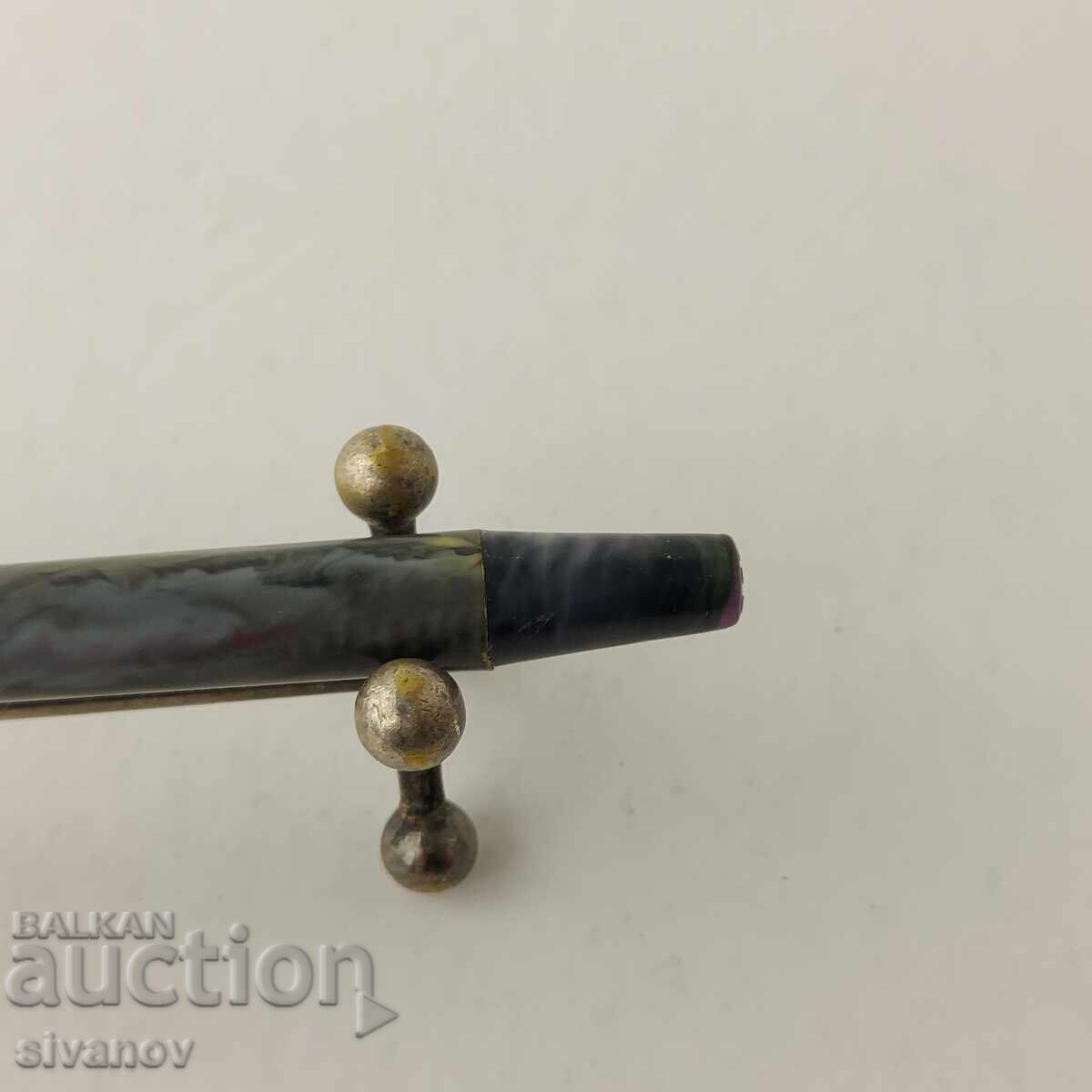 Delivery of Interesting old Bulgarian pen #5798