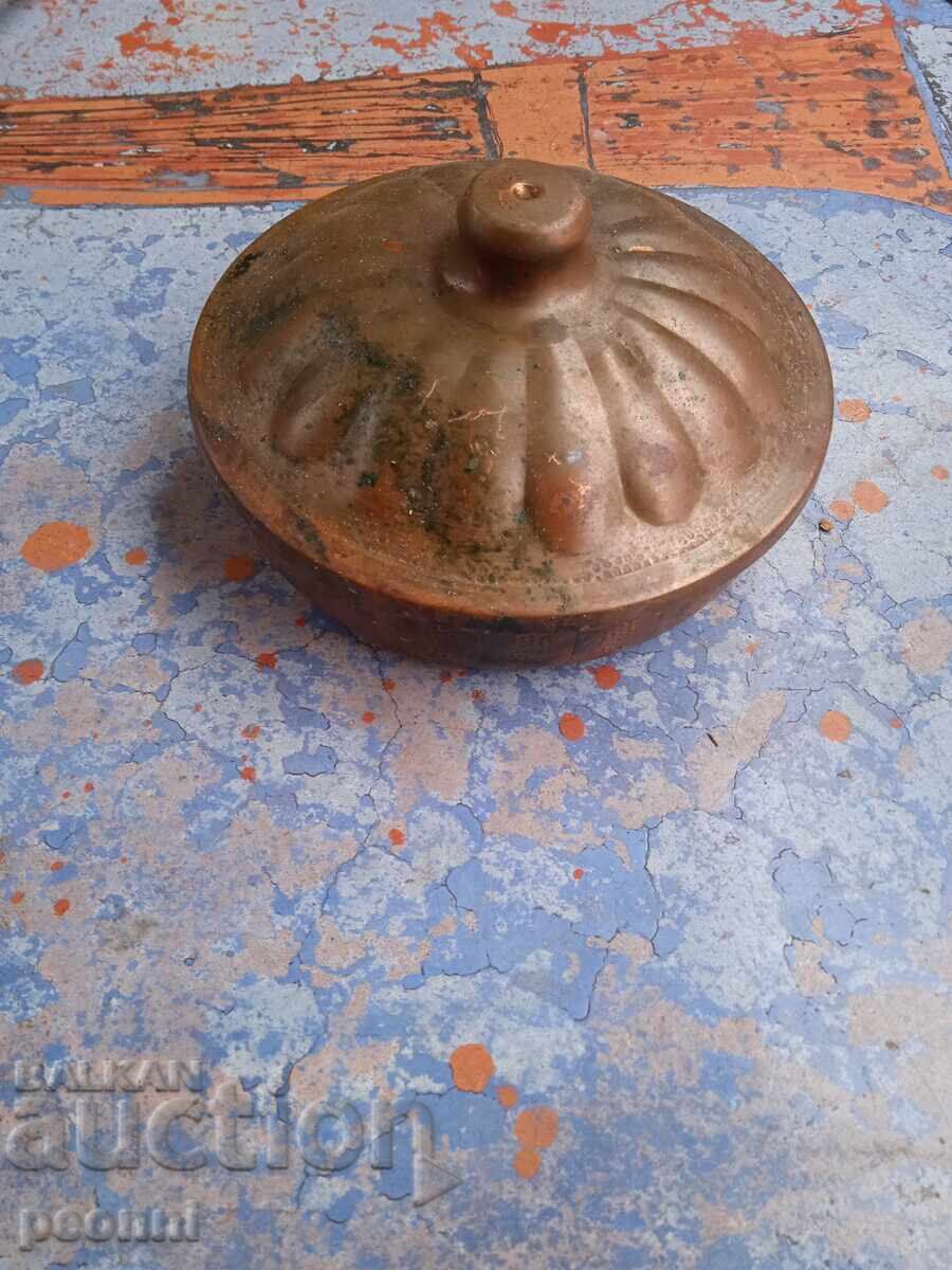 Copper box with price 15.00 BGN | € 7.67 Copper box with price 15.00 BGN | € 7.67