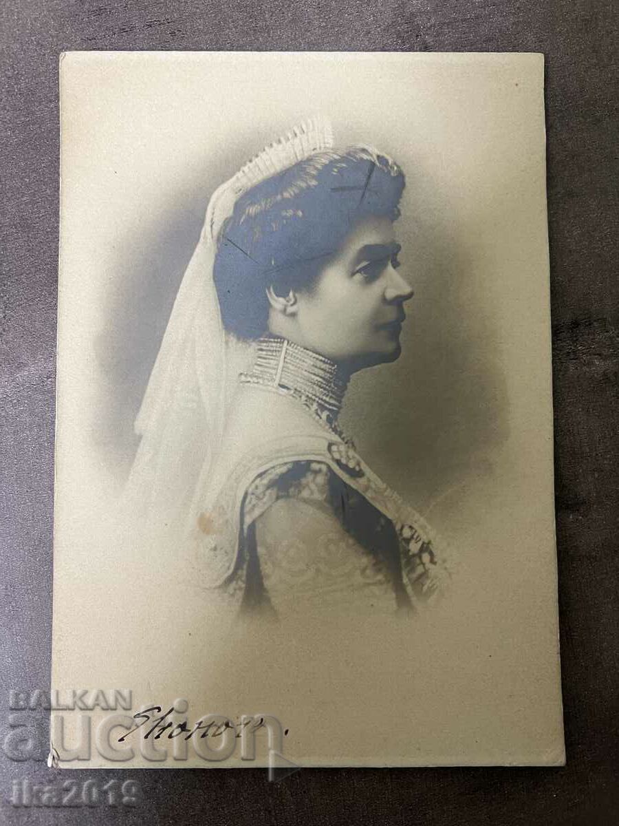 Σπάνια πρωτότυπη αυτόγραφη φωτογραφία της βασίλισσας Ελεονόρας.