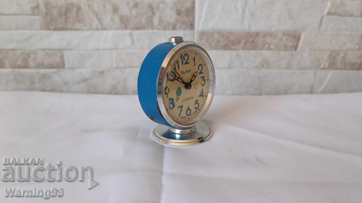 Auction Old clock / alarm clock - SLAVA / SLAVA - Made in USSR Auction Old clock / alarm clock - SLAVA / SLAVA - Made in USSR