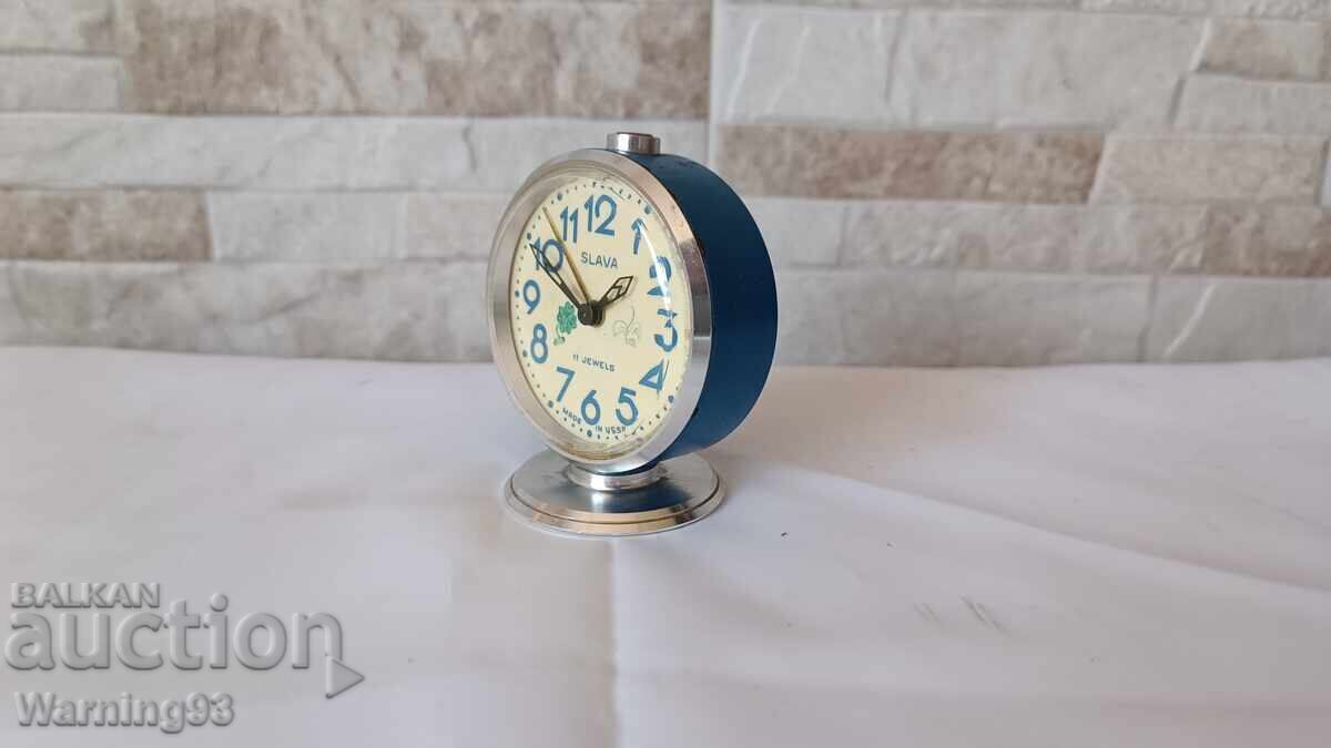 Delivery of Old clock / alarm clock - SLAVA / SLAVA - Made in USSR Delivery of Old clock / alarm clock - SLAVA / SLAVA - Made in USSR