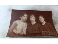 Photo Sofia Three young girls 1927