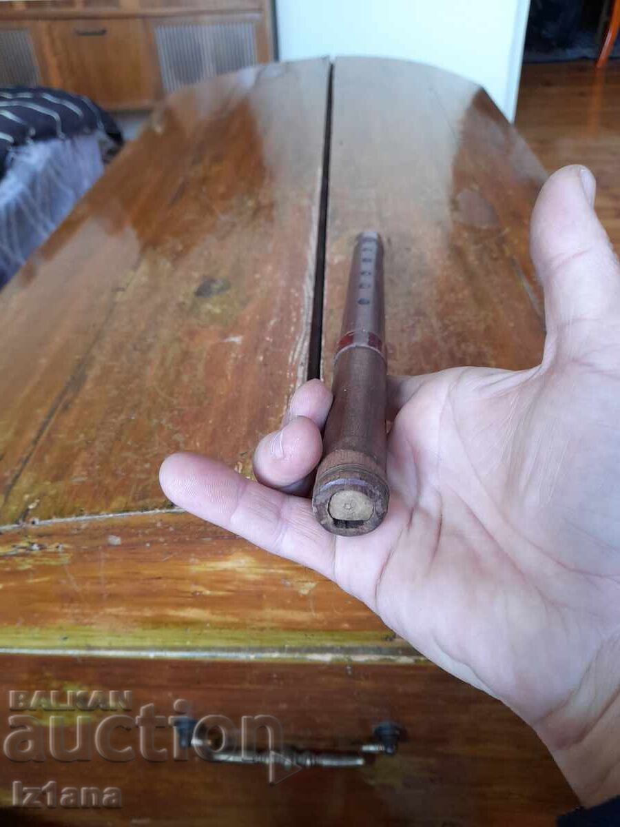 Auction Old rascal, duduk, whistle Auction Old rascal, duduk, whistle