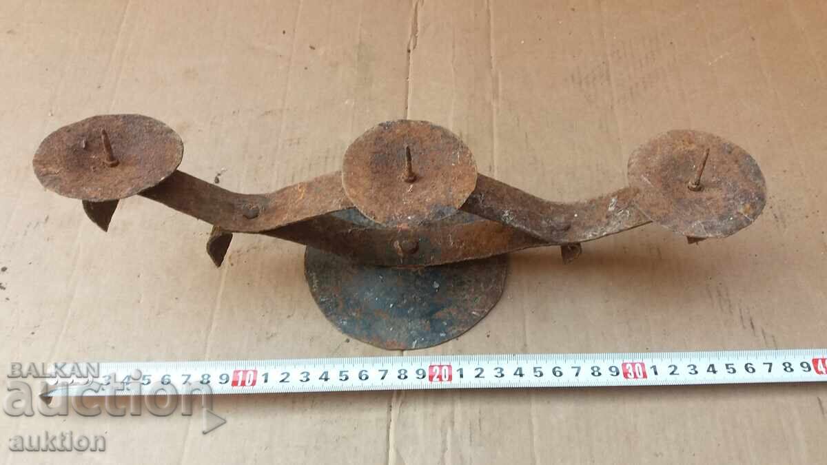 Delivery of OLD METAL CANDLEHOLDER Delivery of OLD METAL CANDLEHOLDER