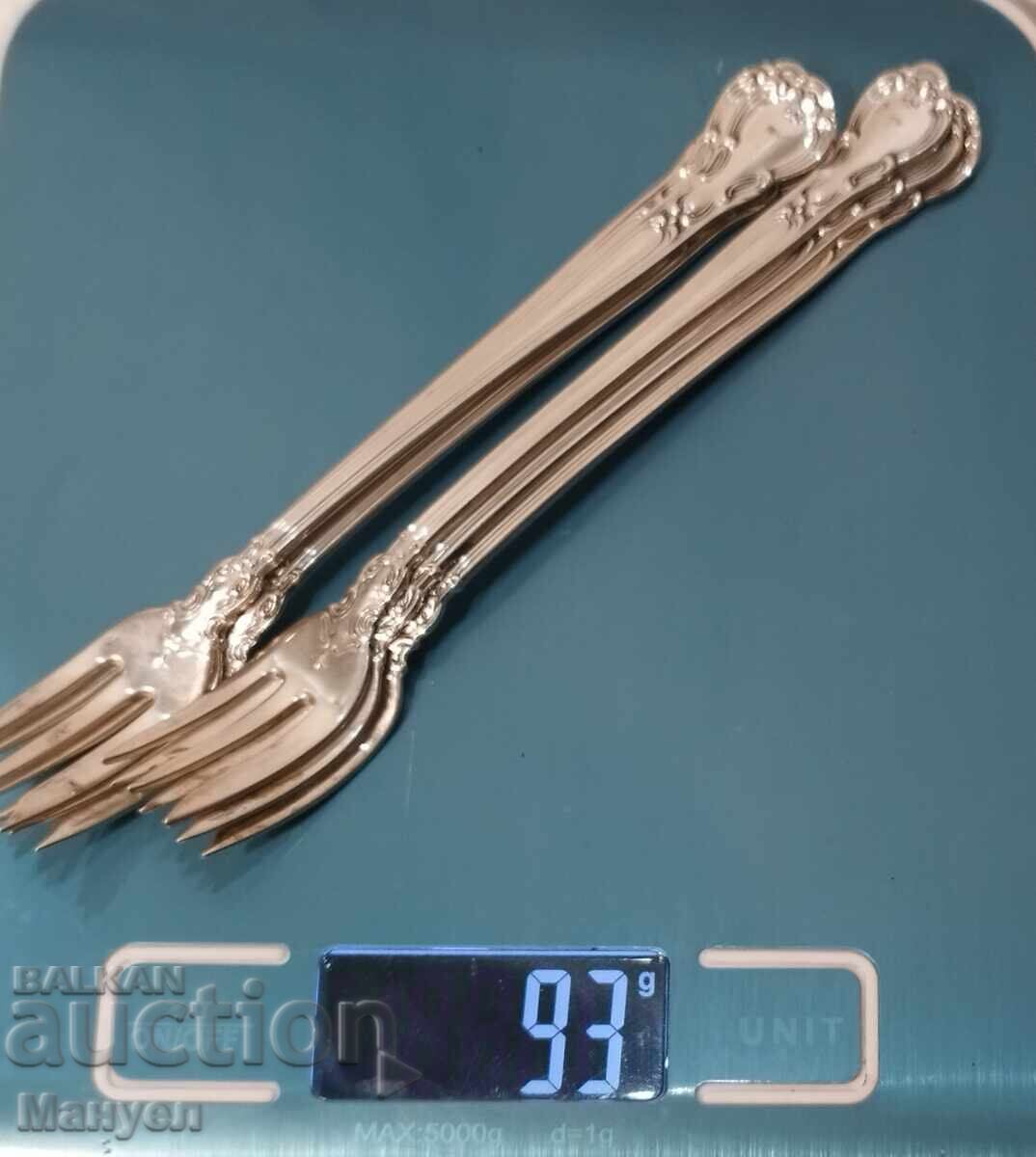 I am selling a set of old silver oyster cutlery. - 7 I am selling a set of old silver oyster cutlery. - 7