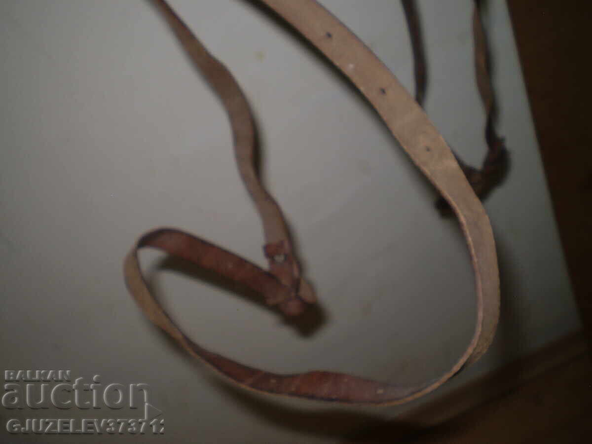 Delivery of 19th centers strap for carrying luggage during long expeditions Delivery of 19th centers strap for carrying luggage during long expeditions