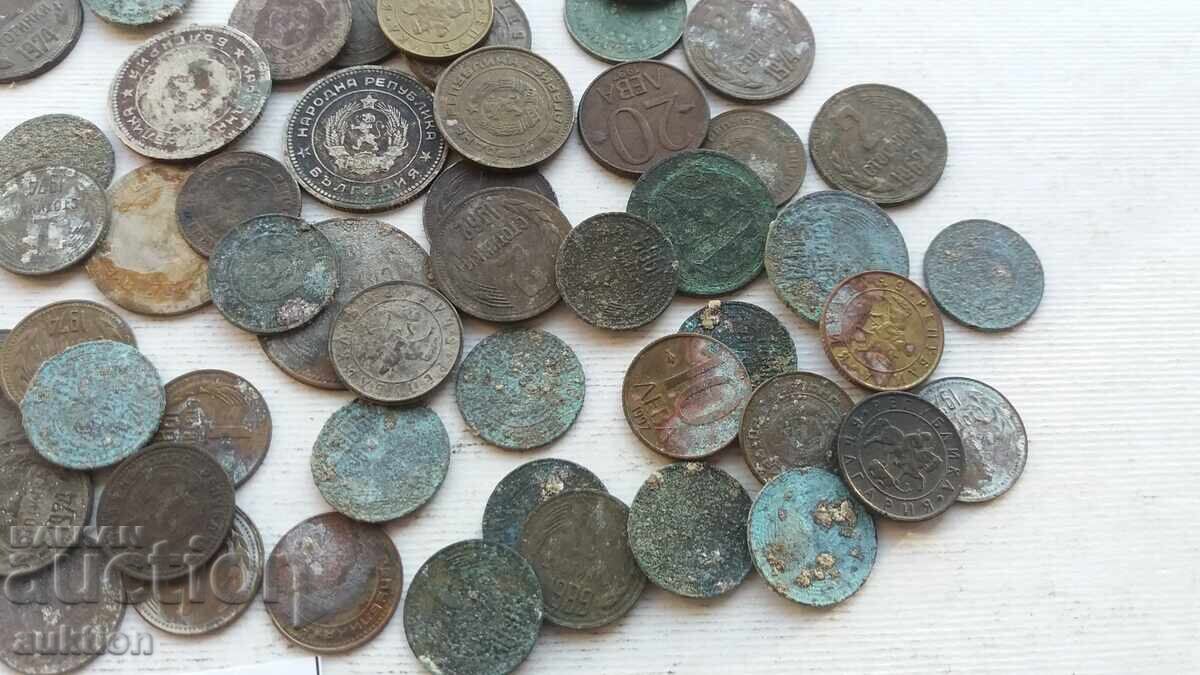 Auction LOT OF SOCIAL COINS IN BAD CONDITION 1962-1992 60 ISSUES Auction LOT OF SOCIAL COINS IN BAD CONDITION 1962-1992 60 ISSUES
