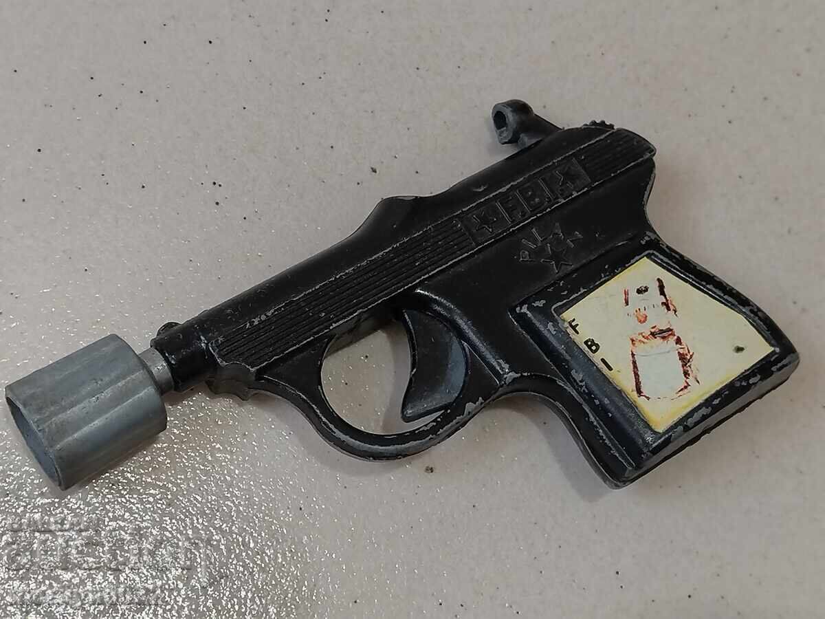 Flare gun also fires rockets Greece with price 95.00 BGN | € 48.57