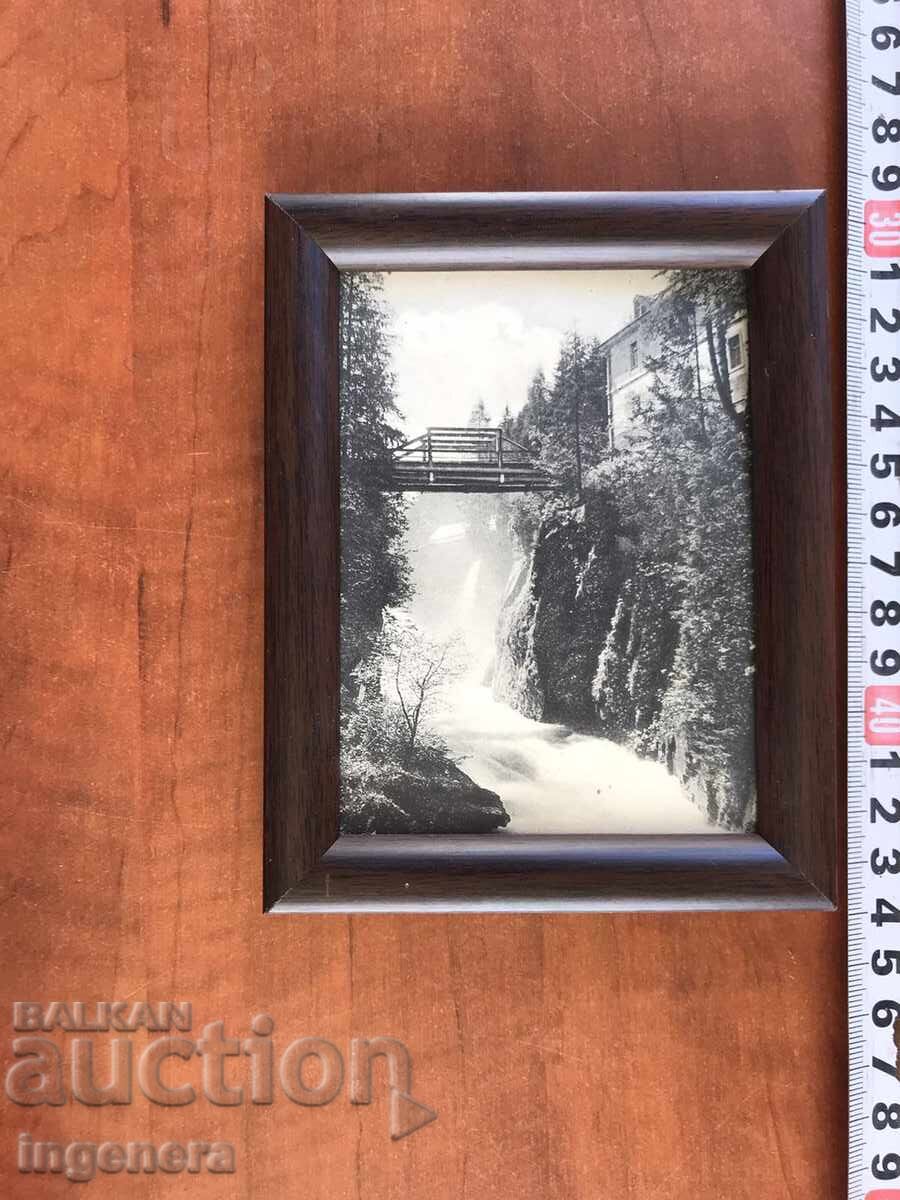 Licitație CARD ÎN RAMĂ DE PERETE Licitație CARD ÎN RAMĂ DE PERETE