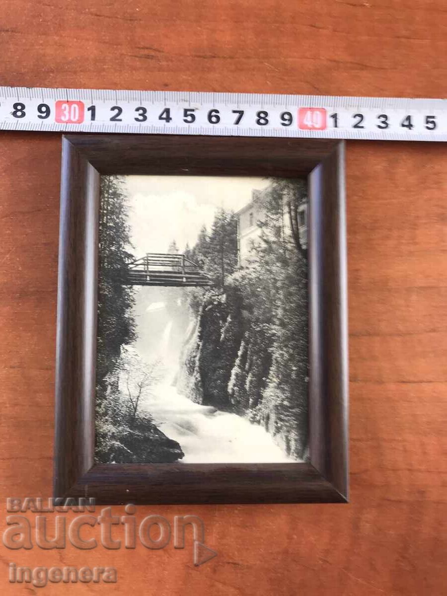 CARD ÎN RAMĂ DE PERETE CARD ÎN RAMĂ DE PERETE