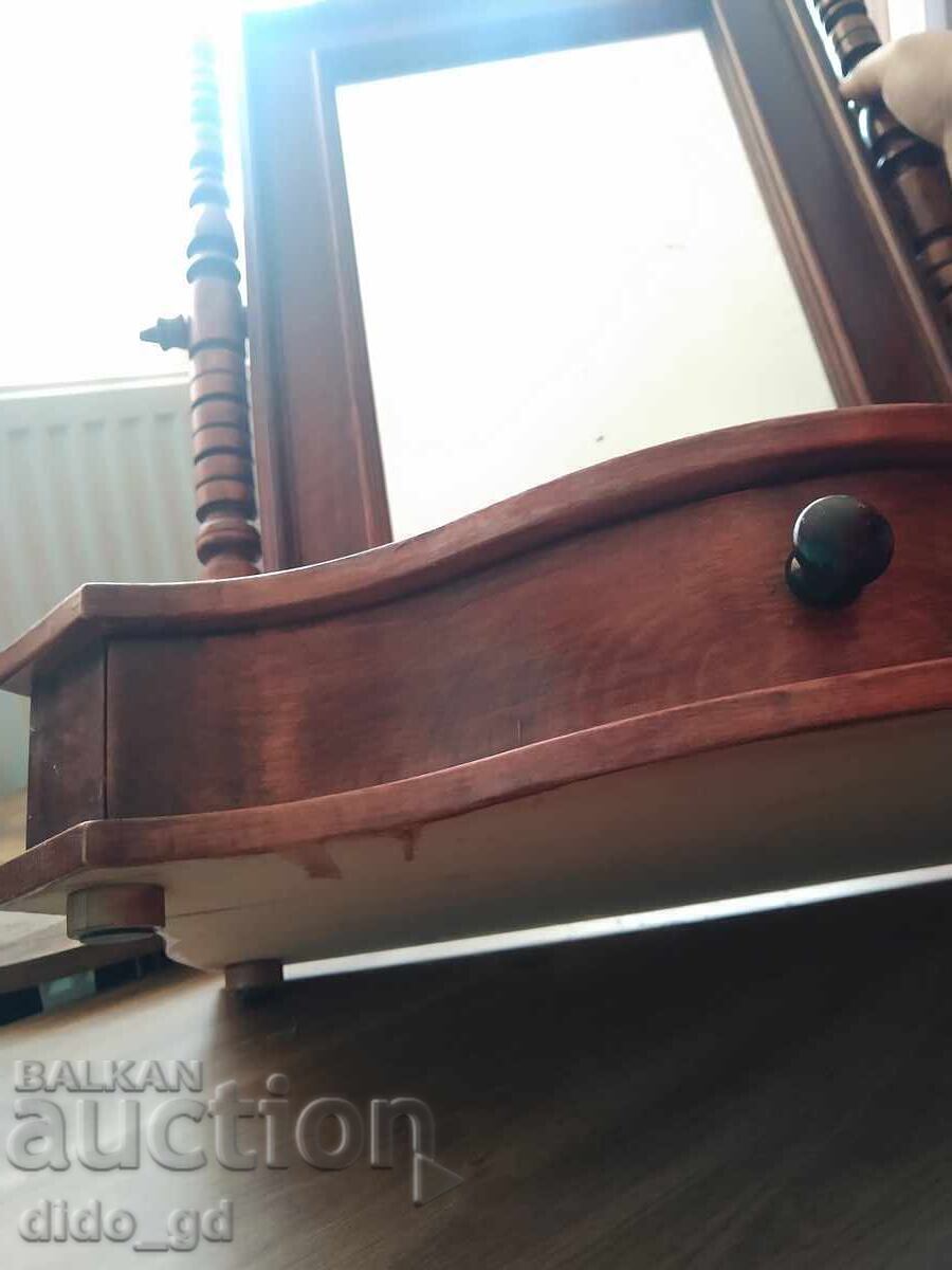 Retro dressing table mirror with drawer with price 69.00 BGN | € 35.28 Retro dressing table mirror with drawer with price 69.00 BGN | € 35.28