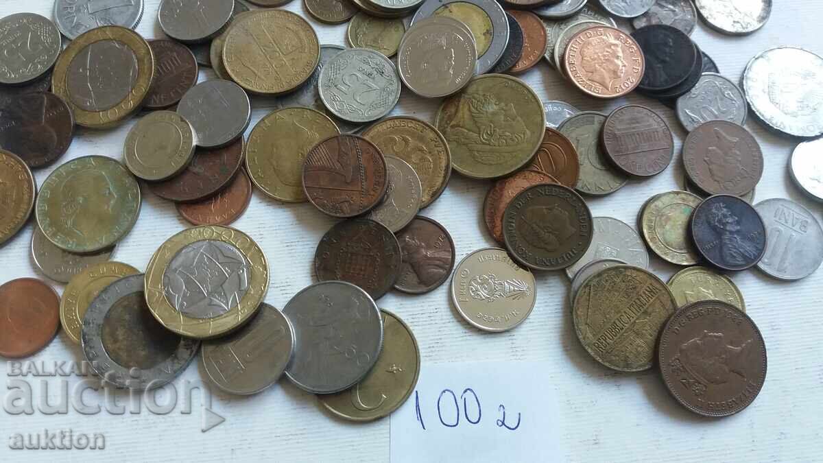 Delivery of 100 FOREIGN COINS FROM AROUND THE WORLD Delivery of 100 FOREIGN COINS FROM AROUND THE WORLD