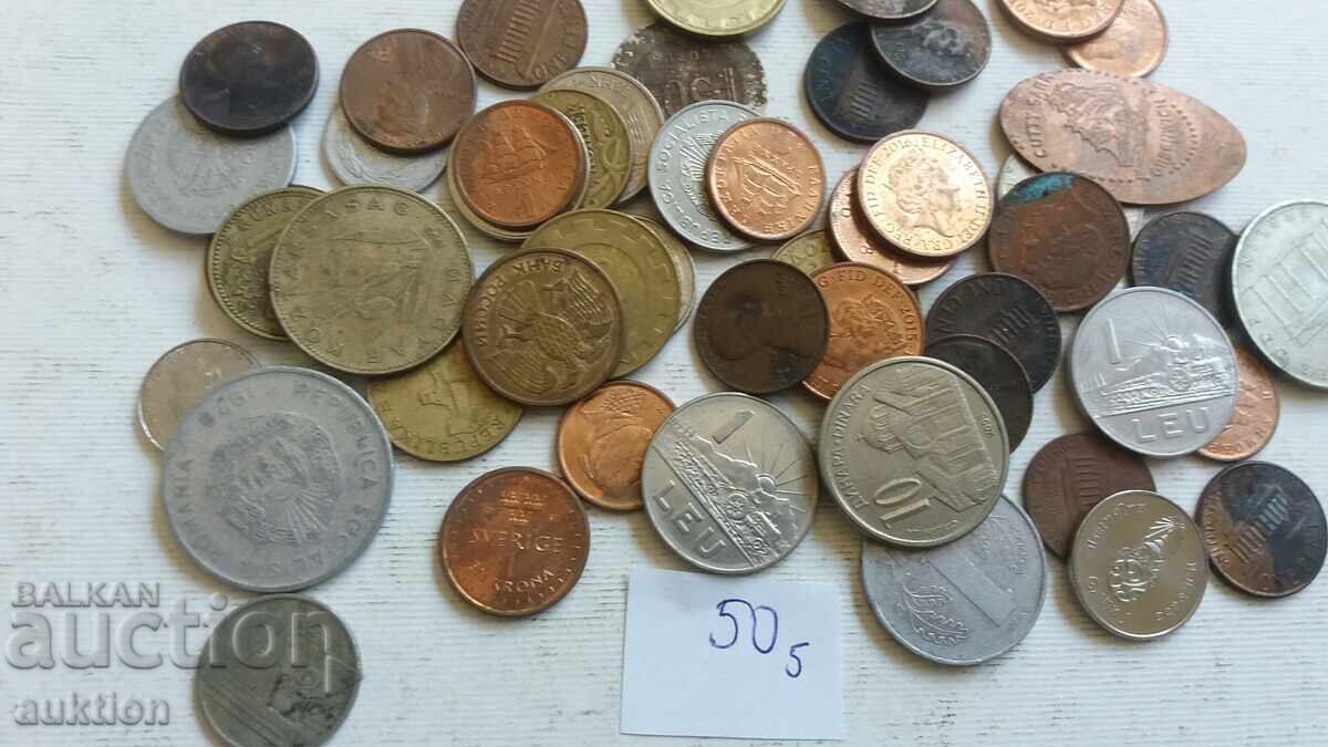 Delivery of 50 FOREIGN COINS FROM AROUND THE WORLD Delivery of 50 FOREIGN COINS FROM AROUND THE WORLD