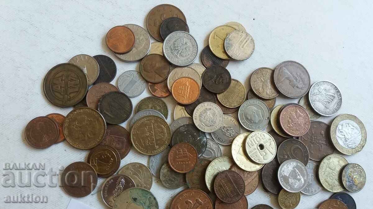 100 FOREIGN COINS FROM AROUND THE WORLD - 7 100 FOREIGN COINS FROM AROUND THE WORLD - 7